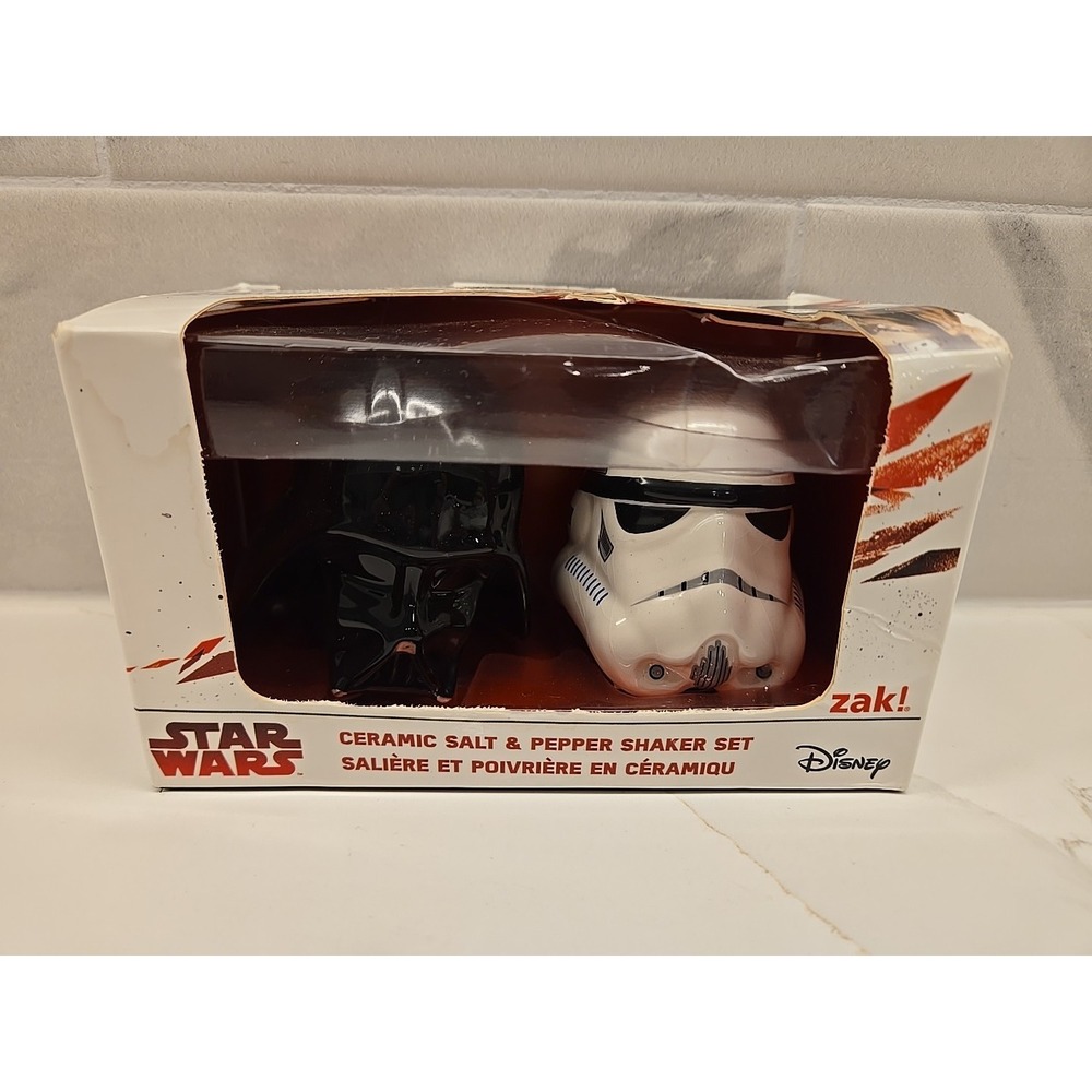 zak! Star Wars Darth Vader‎ & Stormtrooper Ceramic Salt & Pepper Shaker Set